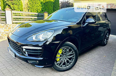 Внедорожник / Кроссовер Porsche Cayenne 2013 в Львове