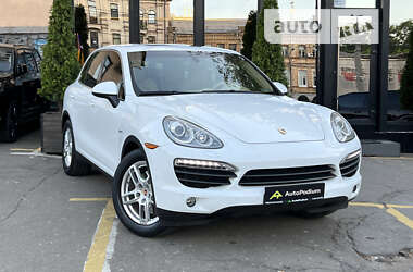 Внедорожник / Кроссовер Porsche Cayenne 2014 в Киеве