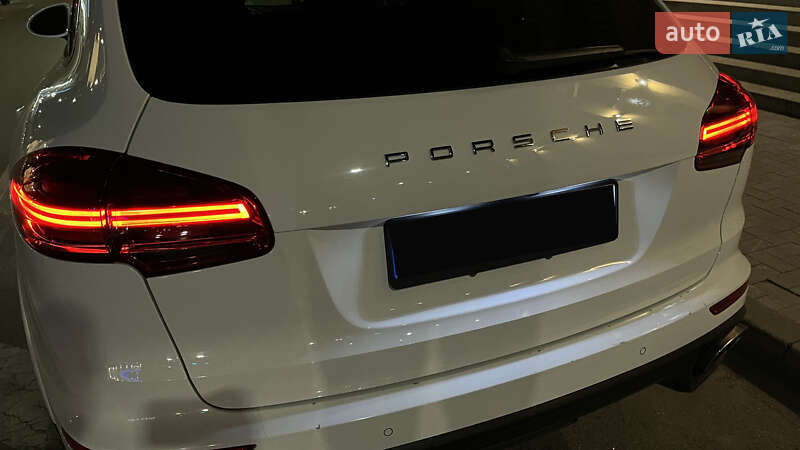 Позашляховик / Кросовер Porsche Cayenne 2017 в Одесі