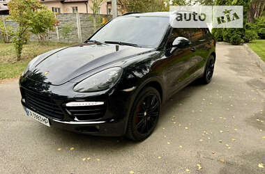 Внедорожник / Кроссовер Porsche Cayenne 2011 в Киеве