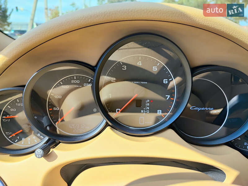 Позашляховик / Кросовер Porsche Cayenne 2011 в Петропавлівській Борщагівці фото 14 Позашляховик / Кросовер Porsche Cayenne 2011 в Петропавлівській Борщагівці