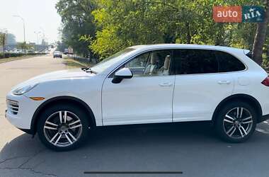 Позашляховик / Кросовер Porsche Cayenne 2014 в Києві