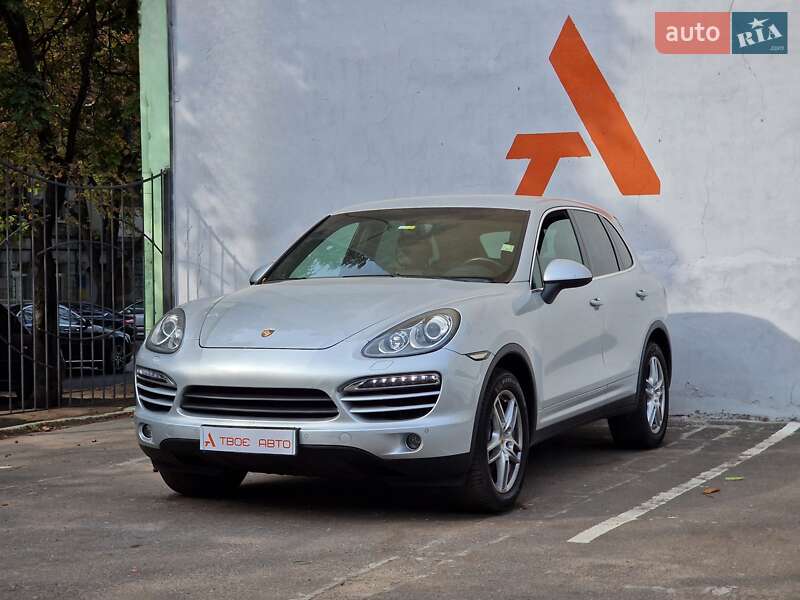 Позашляховик / Кросовер Porsche Cayenne 2012 в Одесі