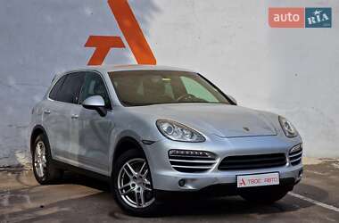 Позашляховик / Кросовер Porsche Cayenne 2012 в 