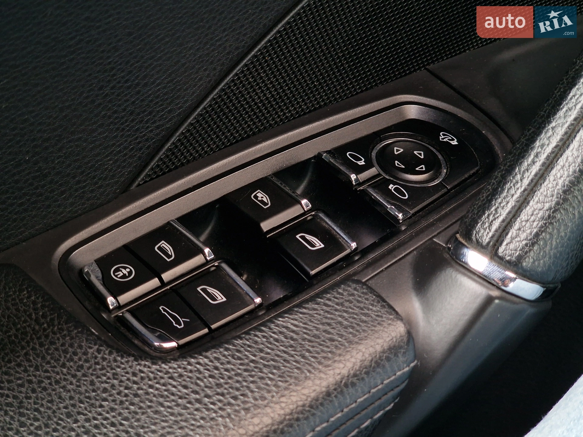 2012 Porsche Cayenne - мініатюра 46