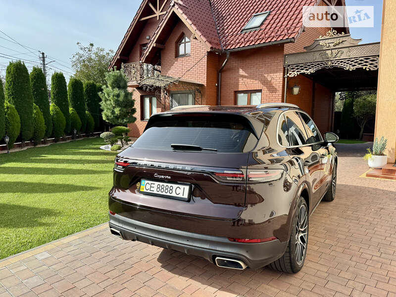Внедорожник / Кроссовер Porsche Cayenne 2018 в Черновцах
