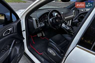 Позашляховик / Кросовер Porsche Cayenne 2010 в Запоріжжі