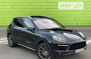 Позашляховик / Кросовер Porsche Cayenne 2010 в Києві