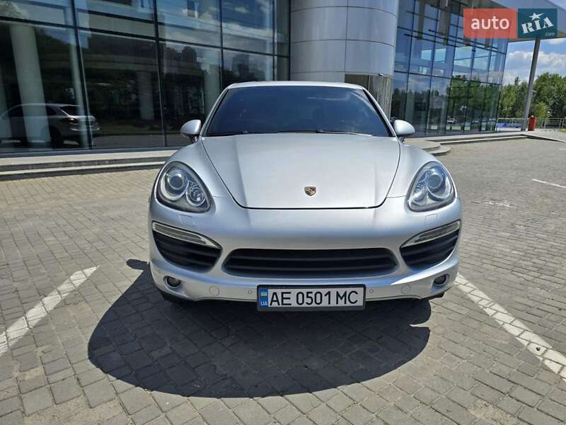 Внедорожник / Кроссовер Porsche Cayenne 2010 в Днепре