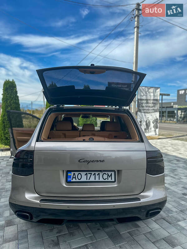 Позашляховик / Кросовер Porsche Cayenne 2007 в Тячеві