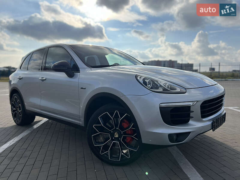 Позашляховик / Кросовер Porsche Cayenne 2015 в Одесі