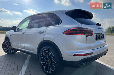 Внедорожник / Кроссовер Porsche Cayenne 2015 в Одессе