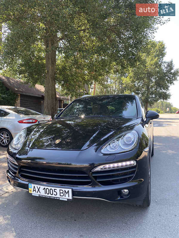 Внедорожник / Кроссовер Porsche Cayenne 2013 в Киеве