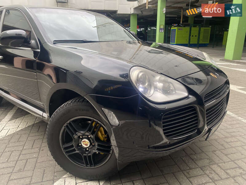 Внедорожник / Кроссовер Porsche Cayenne 2005 в Киеве