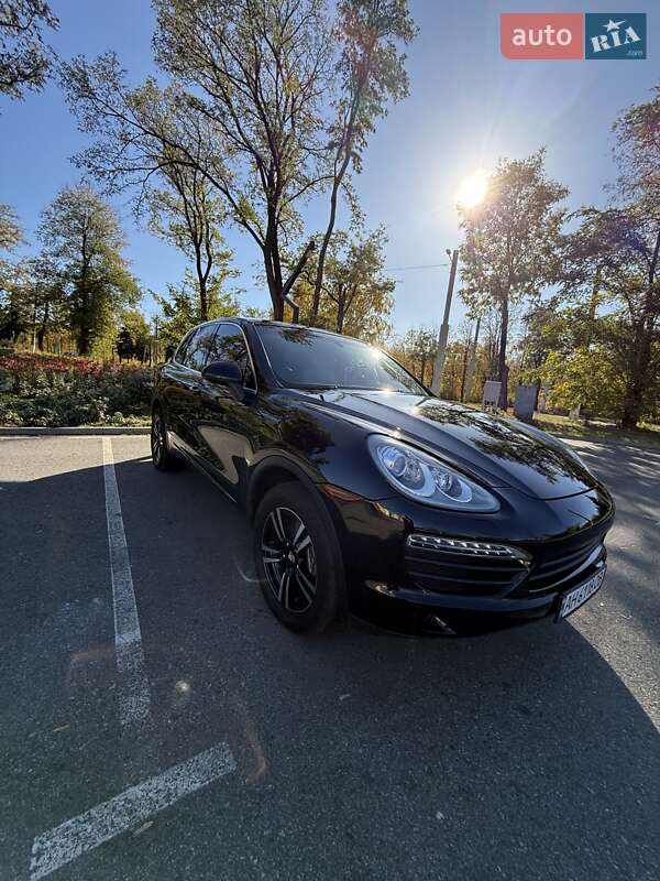 Внедорожник / Кроссовер Porsche Cayenne 2011 в Харькове фото 3 Внедорожник / Кроссовер Porsche Cayenne 2011 в Харькове