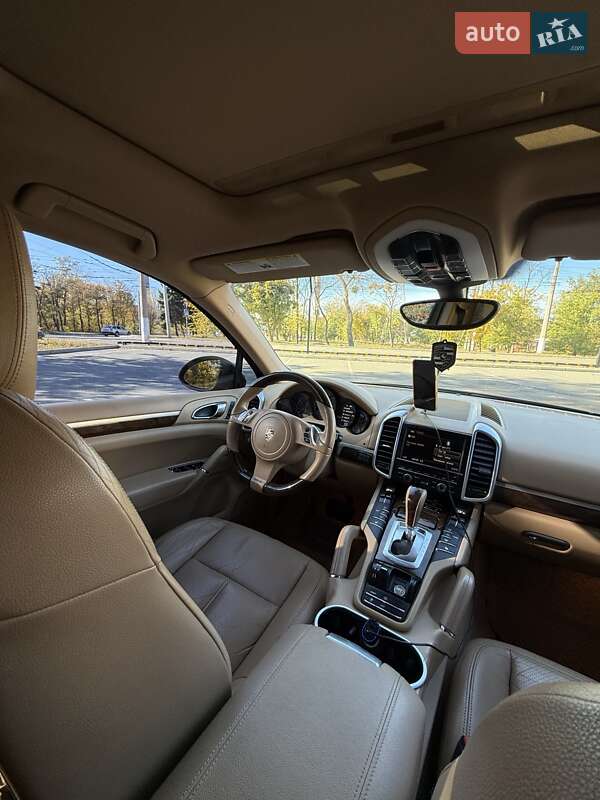 Внедорожник / Кроссовер Porsche Cayenne 2011 в Харькове фото 8 Внедорожник / Кроссовер Porsche Cayenne 2011 в Харькове