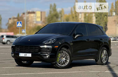 Позашляховик / Кросовер Porsche Cayenne 2016 в Кривому Розі