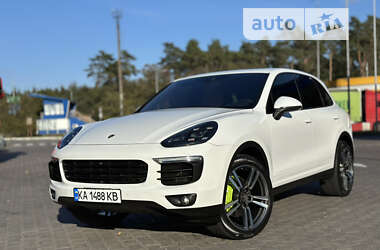 Позашляховик / Кросовер Porsche Cayenne 2014 в Києві