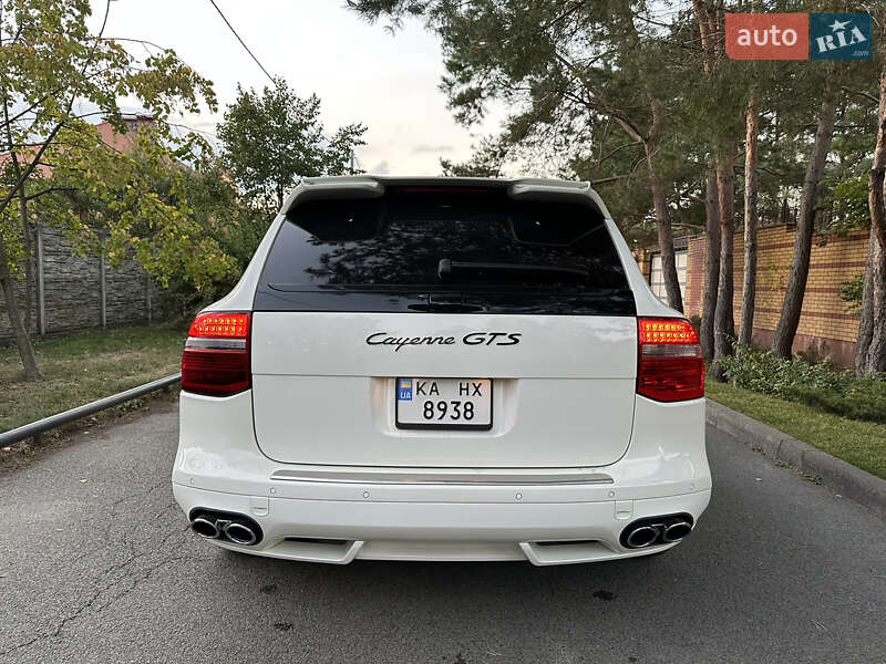 Позашляховик / Кросовер Porsche Cayenne 2008 в Броварах