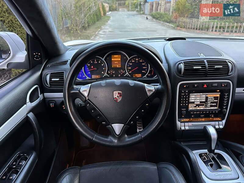 Позашляховик / Кросовер Porsche Cayenne 2008 в Броварах