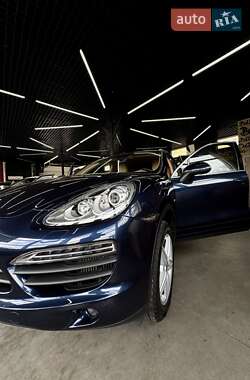 Позашляховик / Кросовер Porsche Cayenne 2013 в Києві