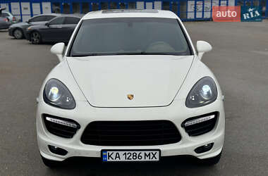 Позашляховик / Кросовер Porsche Cayenne 2011 в Києві