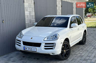 Внедорожник / Кроссовер Porsche Cayenne 2009 в Яблунице