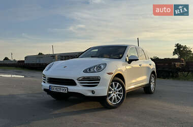 Внедорожник / Кроссовер Porsche Cayenne 2013 в Шепетовке