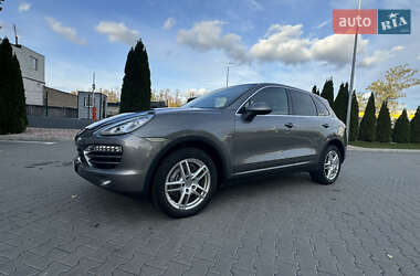 Внедорожник / Кроссовер Porsche Cayenne 2013 в 