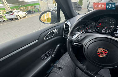 Внедорожник / Кроссовер Porsche Cayenne 2013 в 