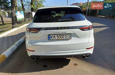 Позашляховик / Кросовер Porsche Cayenne 2018 в 