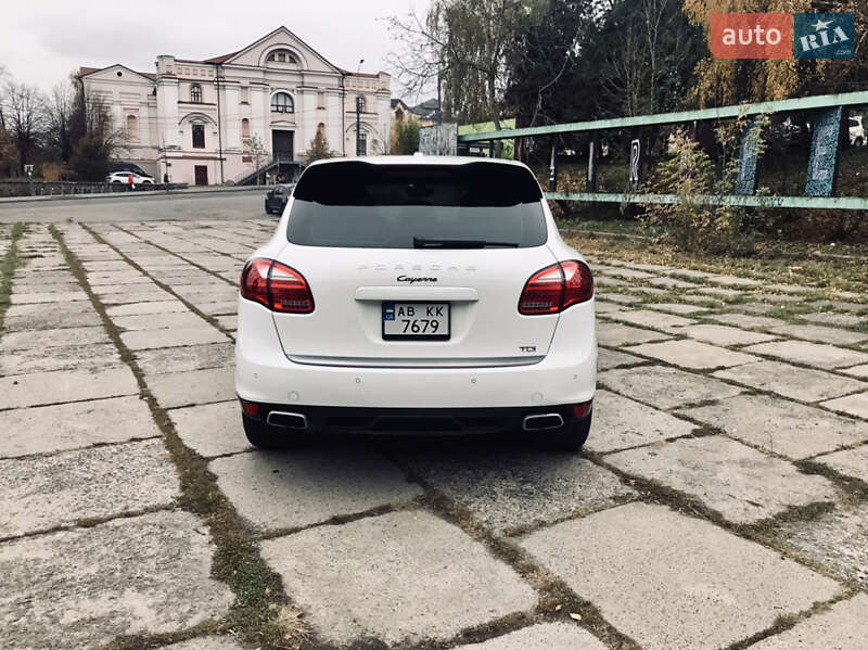 Позашляховик / Кросовер Porsche Cayenne 2013 в Вінниці