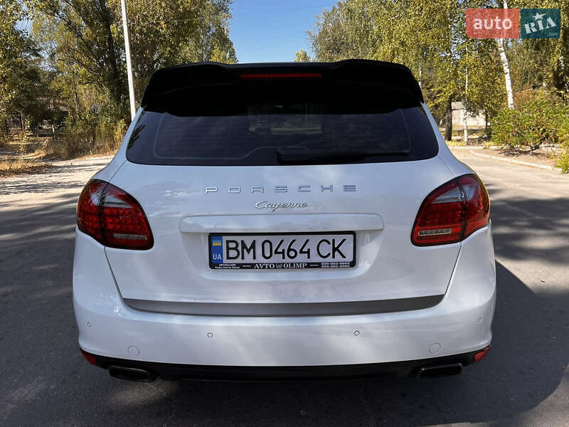 Внедорожник / Кроссовер Porsche Cayenne 2012 в Ахтырке