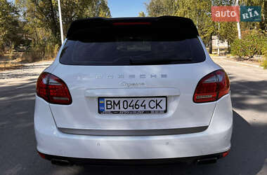Внедорожник / Кроссовер Porsche Cayenne 2012 в 