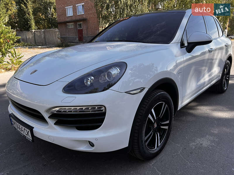 Внедорожник / Кроссовер Porsche Cayenne 2012 в Ахтырке