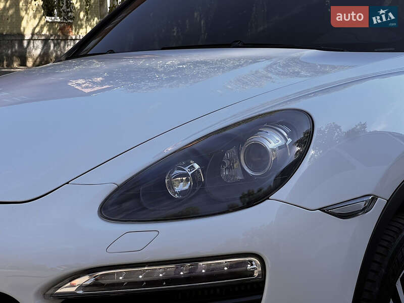 Внедорожник / Кроссовер Porsche Cayenne 2012 в Ахтырке