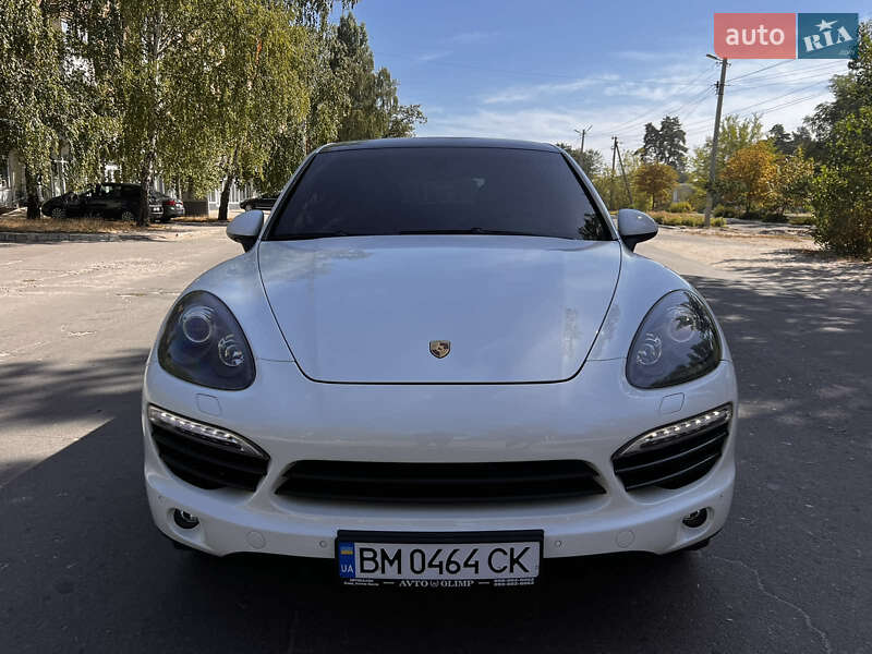 Внедорожник / Кроссовер Porsche Cayenne 2012 в Ахтырке