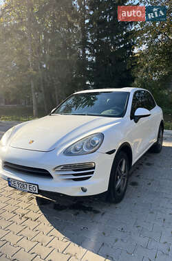 Позашляховик / Кросовер Porsche Cayenne 2012 в Чернівцях