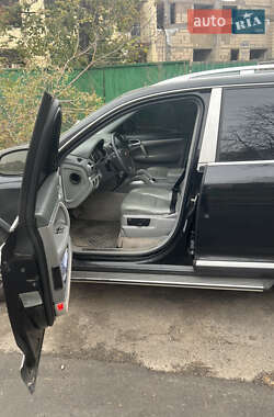 Внедорожник / Кроссовер Porsche Cayenne 2004 в 