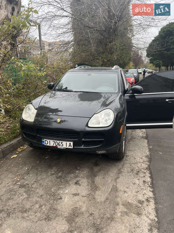 Позашляховик / Кросовер Porsche Cayenne 2004 в Києві