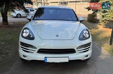 Позашляховик / Кросовер Porsche Cayenne 2012 в Дніпрі