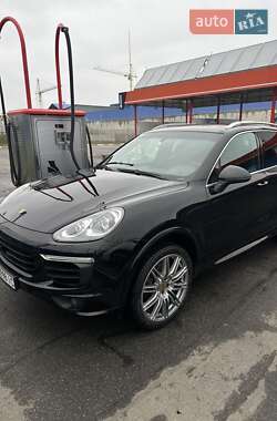 Позашляховик / Кросовер Porsche Cayenne 2015 в Вінниці