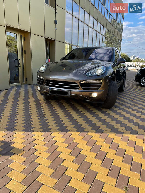 Внедорожник / Кроссовер Porsche Cayenne 2012 в Николаеве
