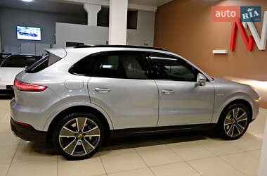 Позашляховик / Кросовер Porsche Cayenne 2021 в Одесі