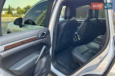 Позашляховик / Кросовер Porsche Cayenne 2012 в 