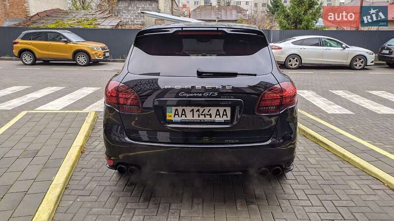 Внедорожник / Кроссовер Porsche Cayenne 2013 в Львове