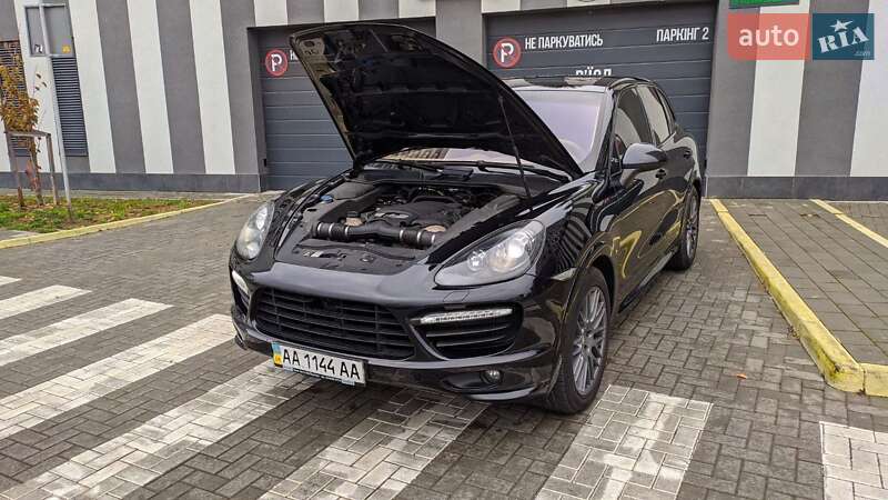 Внедорожник / Кроссовер Porsche Cayenne 2013 в Львове