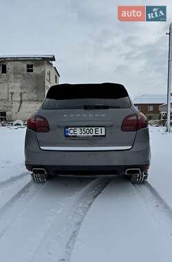 Позашляховик / Кросовер Porsche Cayenne 2013 в 