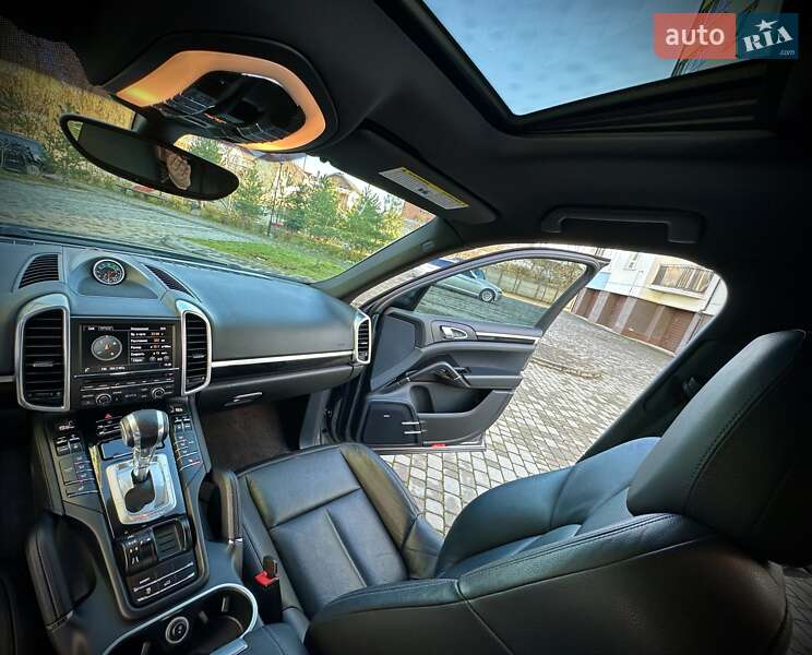 Внедорожник / Кроссовер Porsche Cayenne 2014 в Ивано-Франковске
