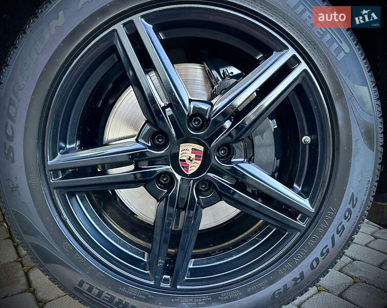 Внедорожник / Кроссовер Porsche Cayenne 2014 в Ивано-Франковске